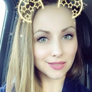 Meet your Posher, Jacqueline